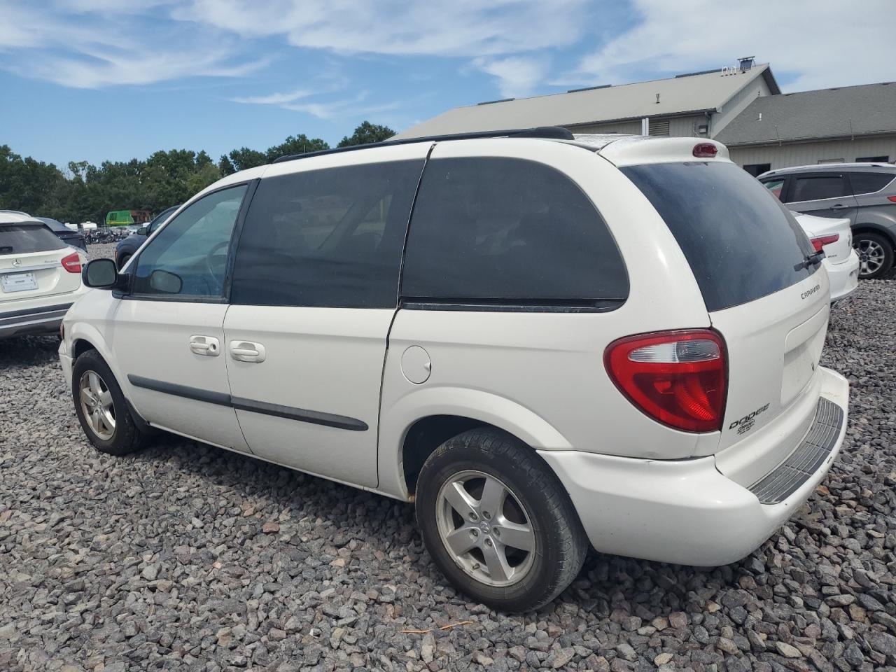 2005 Dodge Caravan Sxt - Фото 2
