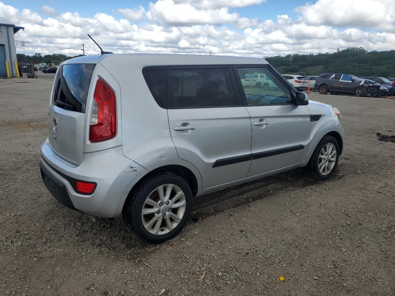 2012 Kia Soul + - Image 3