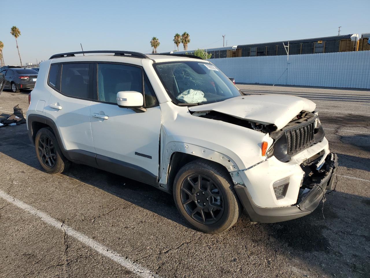 2019 Jeep Renegade Latitude - Image 4