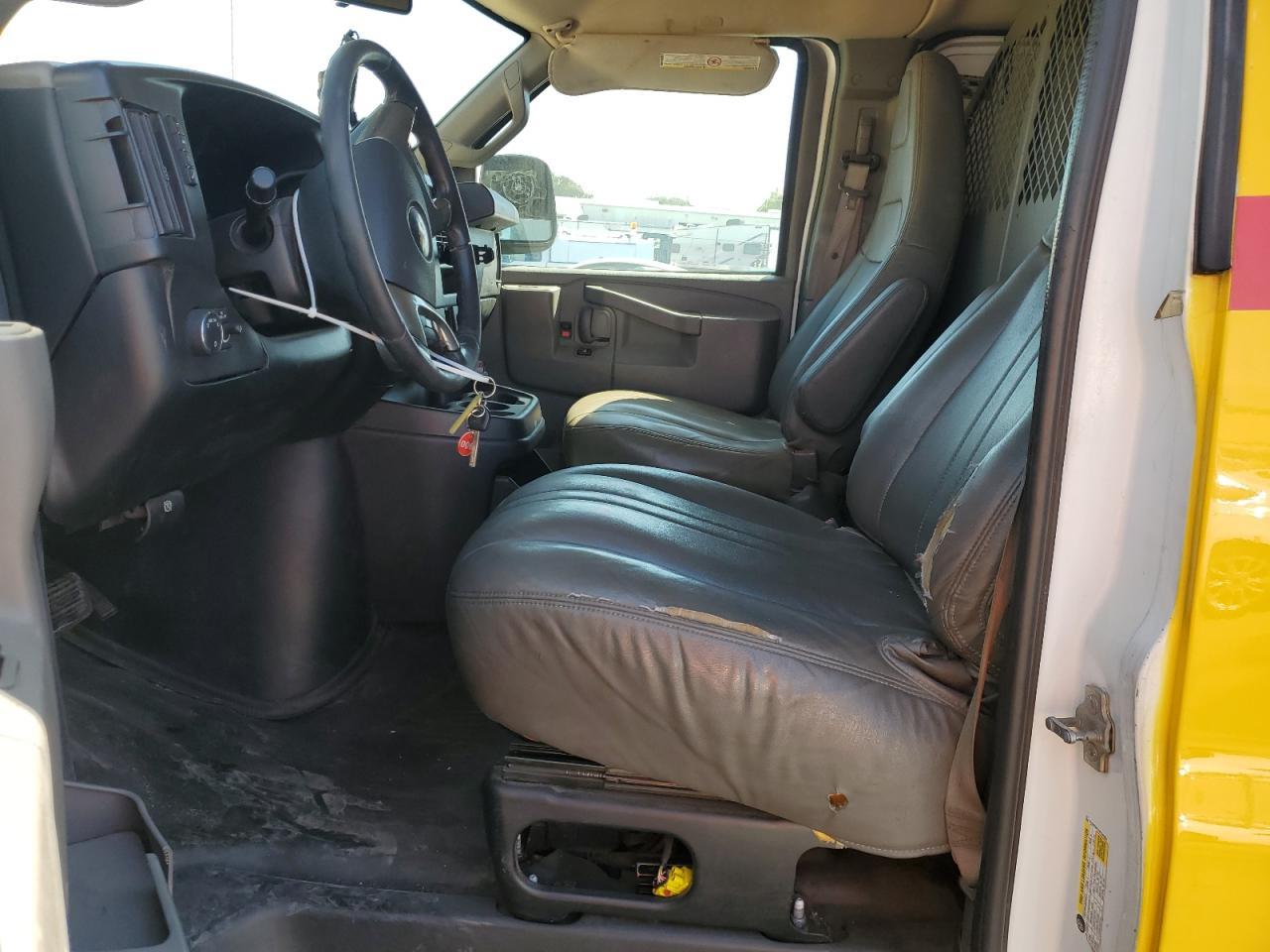 2017 Chevrolet Express G2500 - Image 7