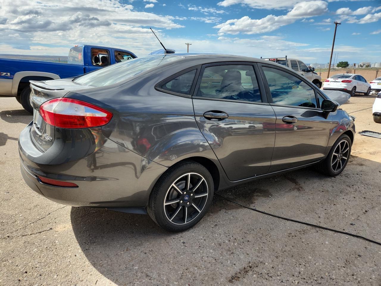 2019 Ford Fiesta Se - Фото 3