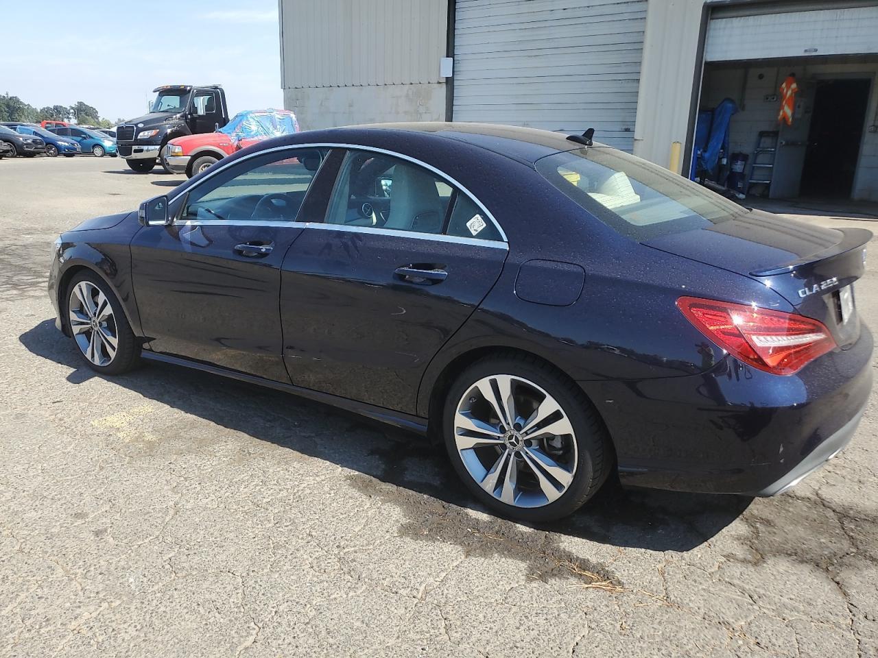 2019 Mercedes-Benz Cla 250 4Matic - Фото 2
