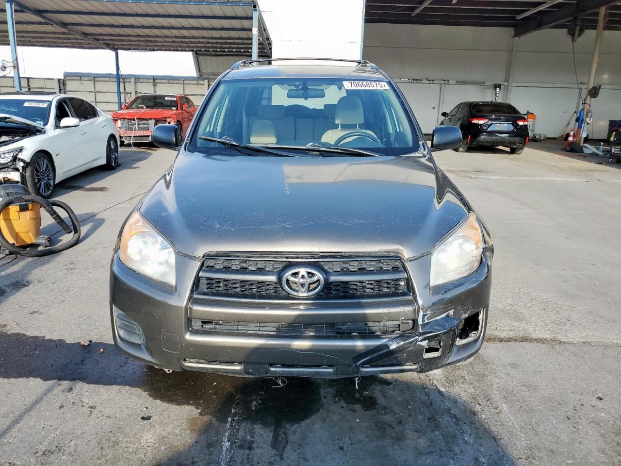 2011 Toyota Rav4 - Фото 5