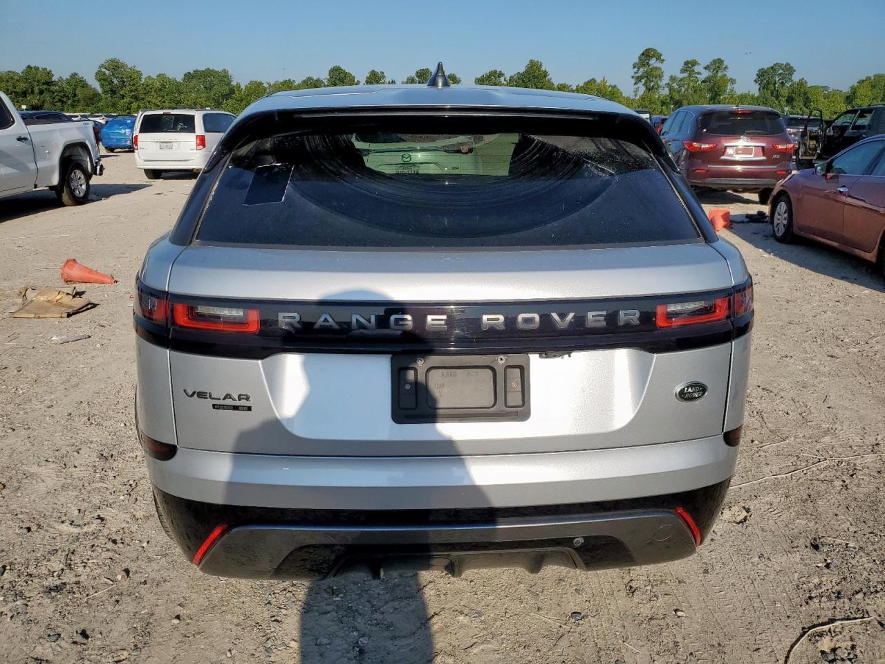 2018 Land Rover Range Rover Velar R-Dynamic Se - Image 6