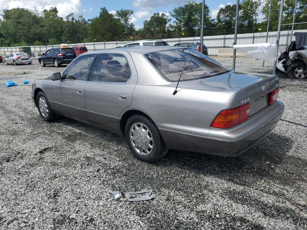 1995 Lexus Ls 400 - Image 2