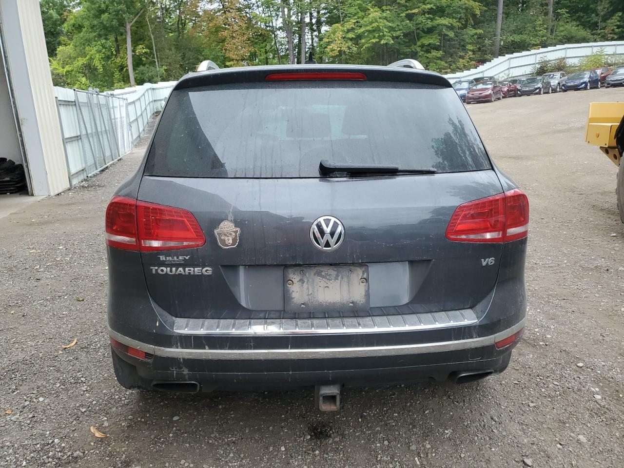 2015 Volkswagen Touareg V6 - Image 6