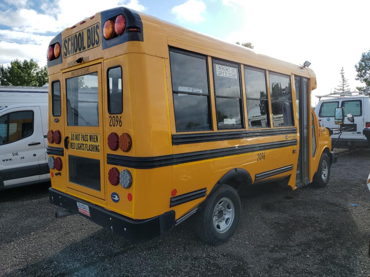 2022 Chevrolet Express G3500 - Image 3