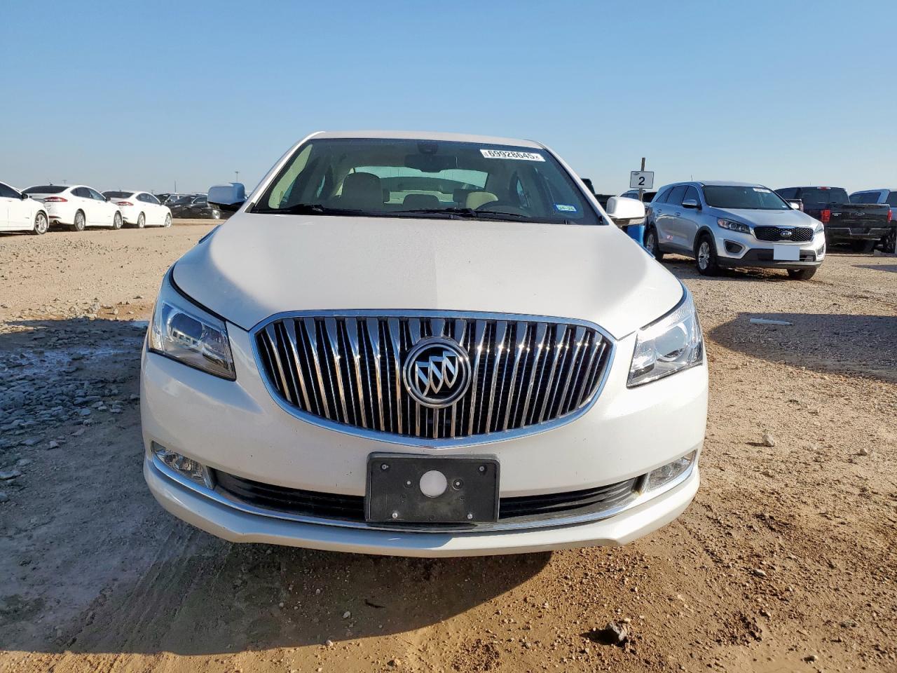 2015 Buick Lacrosse - Image 5