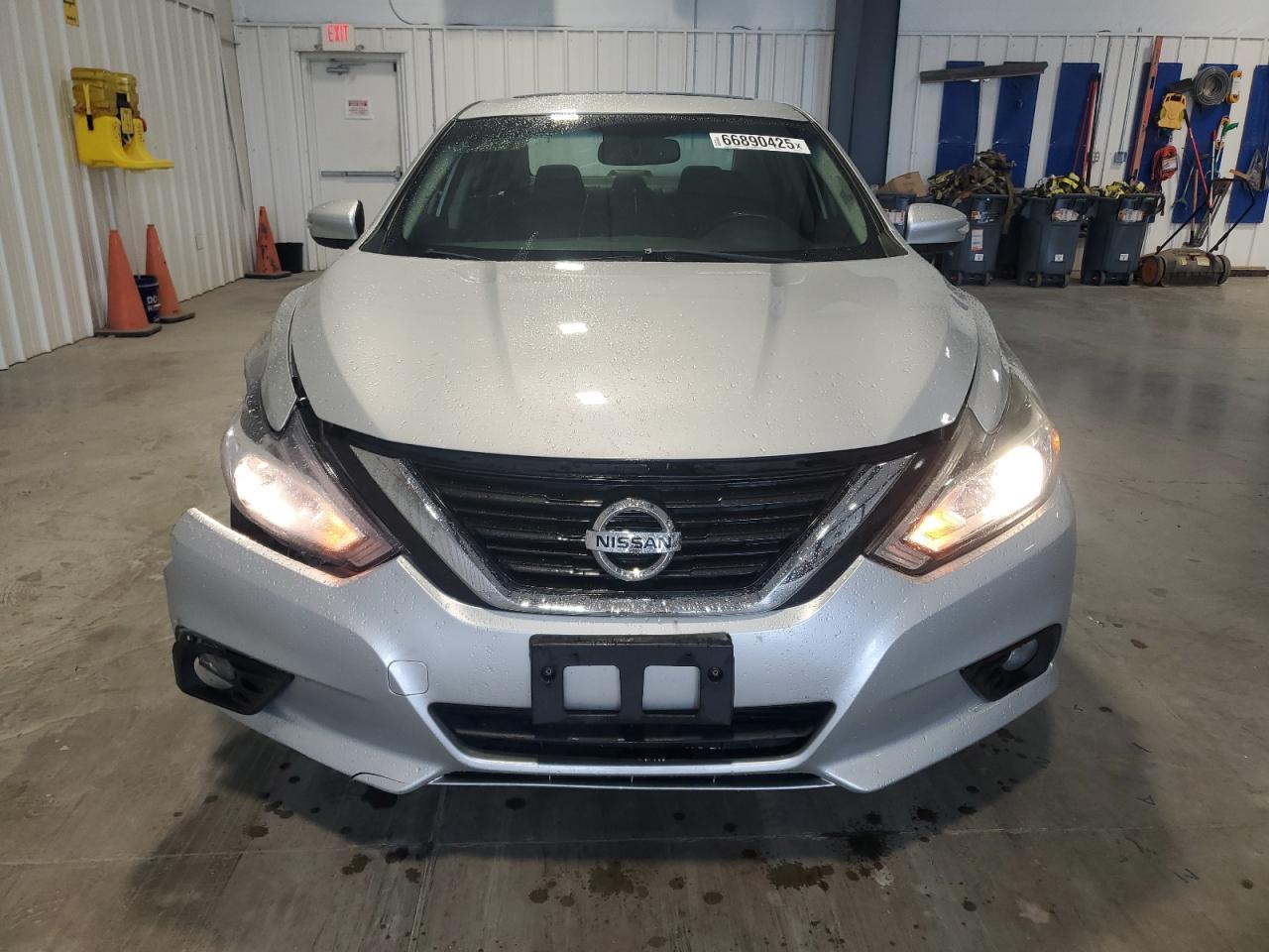 2016 Nissan Altima 2.5 - Фото 5