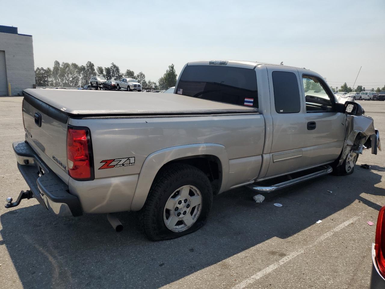2004 Chevrolet Silverado K1500 - Image 3