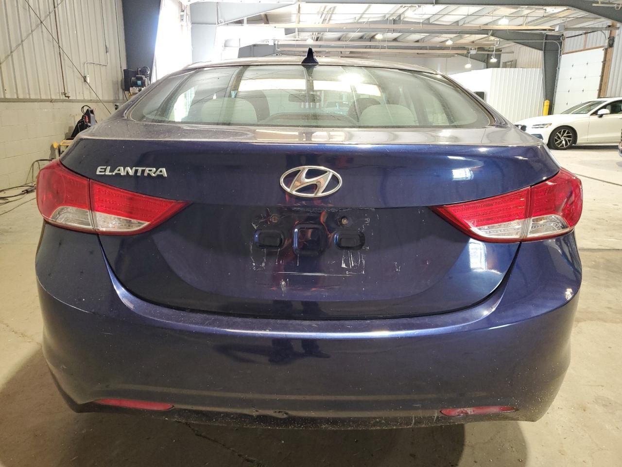2013 Hyundai Elantra Gls - Фото 6