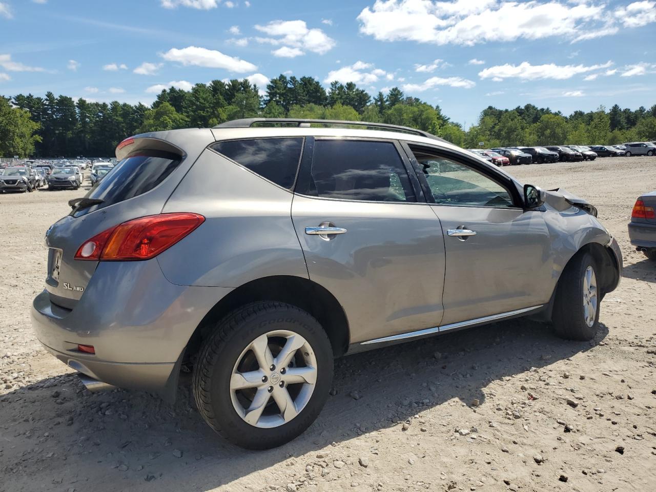 2010 Nissan Murano S - Фото 3