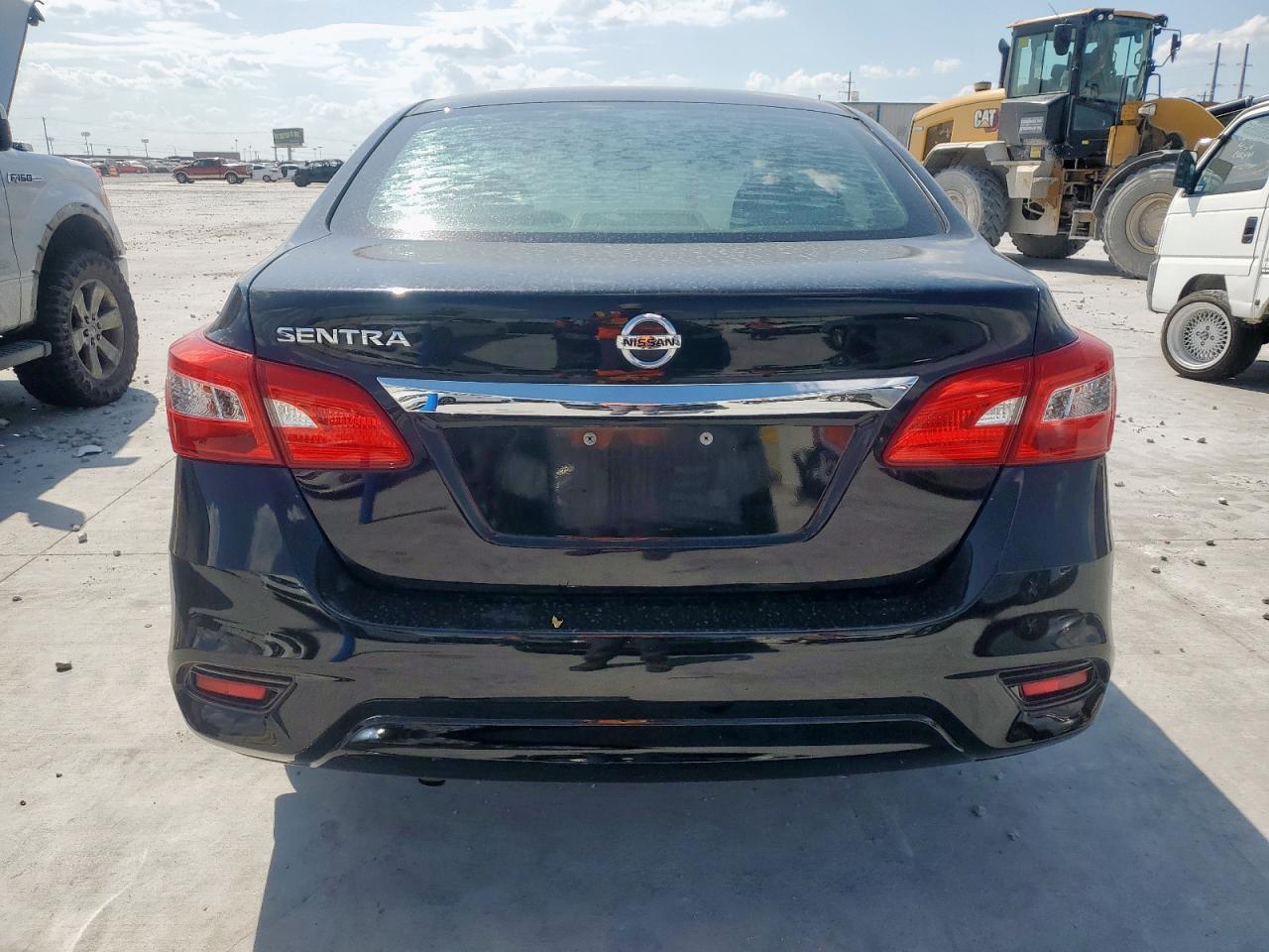 2017 Nissan Sentra S - Фото 6