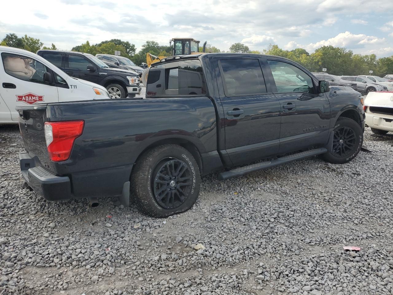 2019 Nissan Titan Platinum Reserve - Фото 3