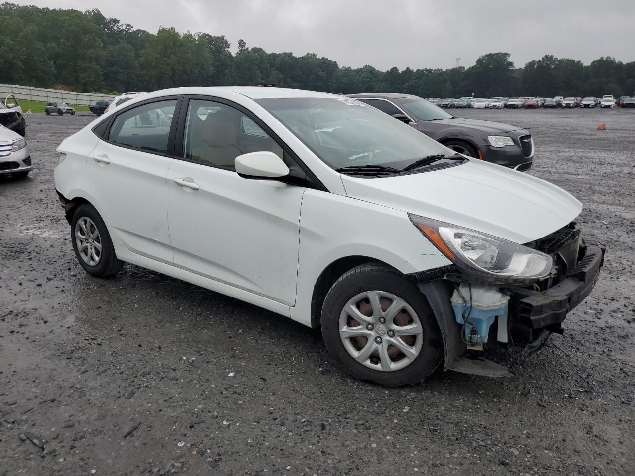 2013 Hyundai Accent Gls - Фото 4