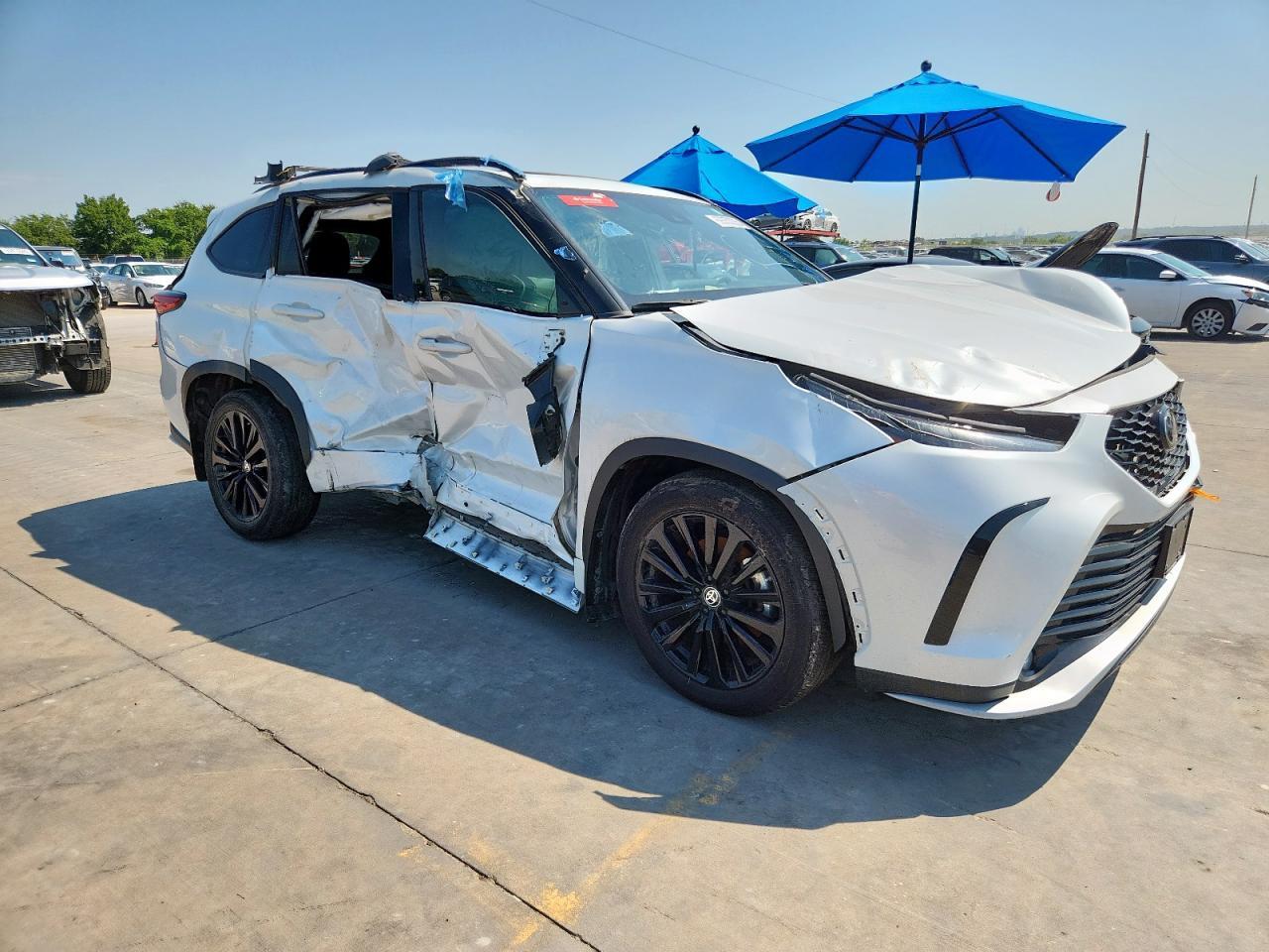 2023 Toyota Highlander L - Фото 4