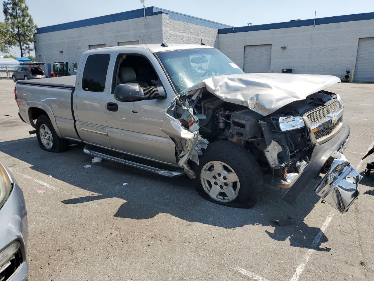 2004 Chevrolet Silverado K1500 - Image 4