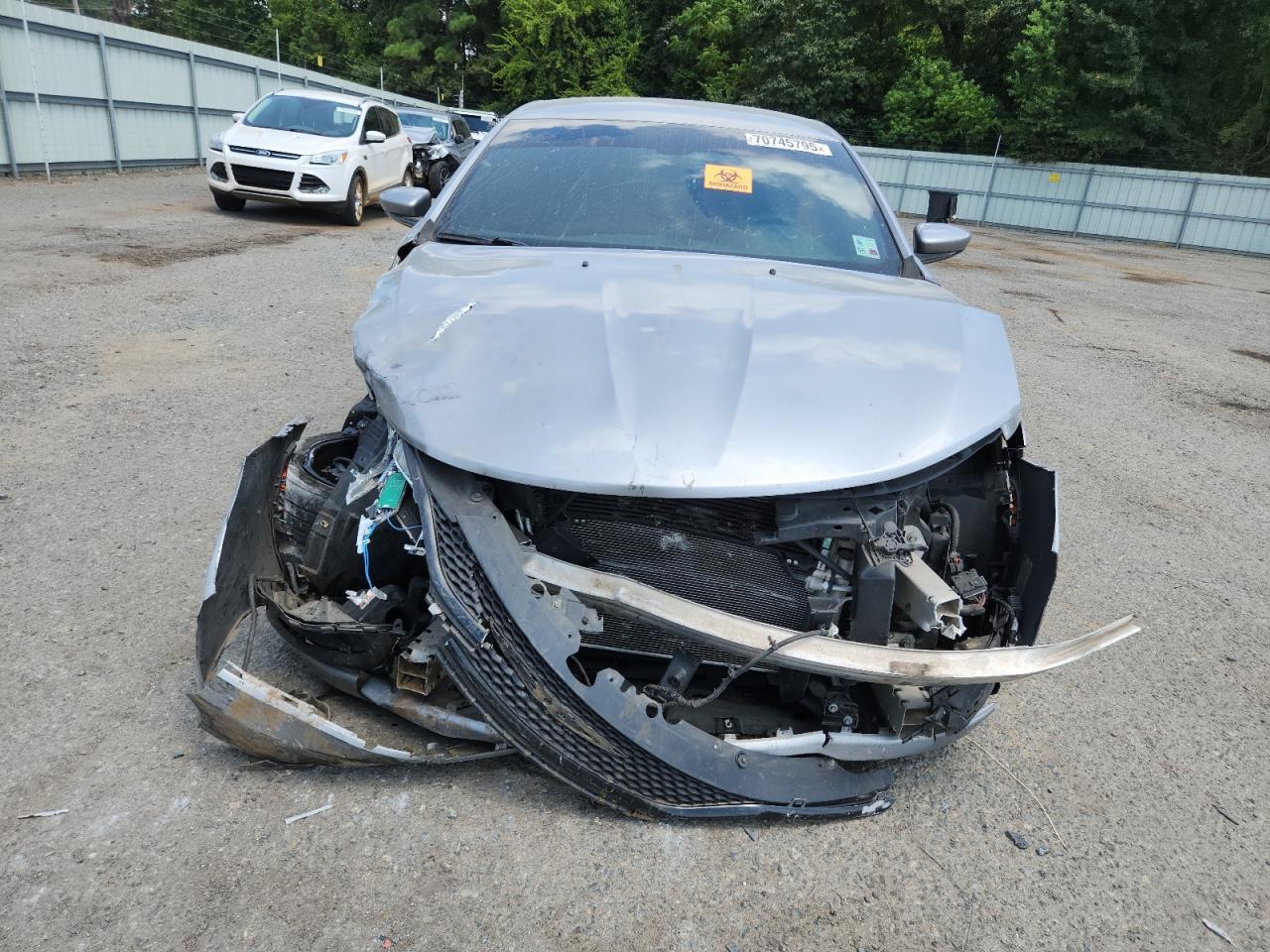 2015 Chrysler 200 S - Image 5