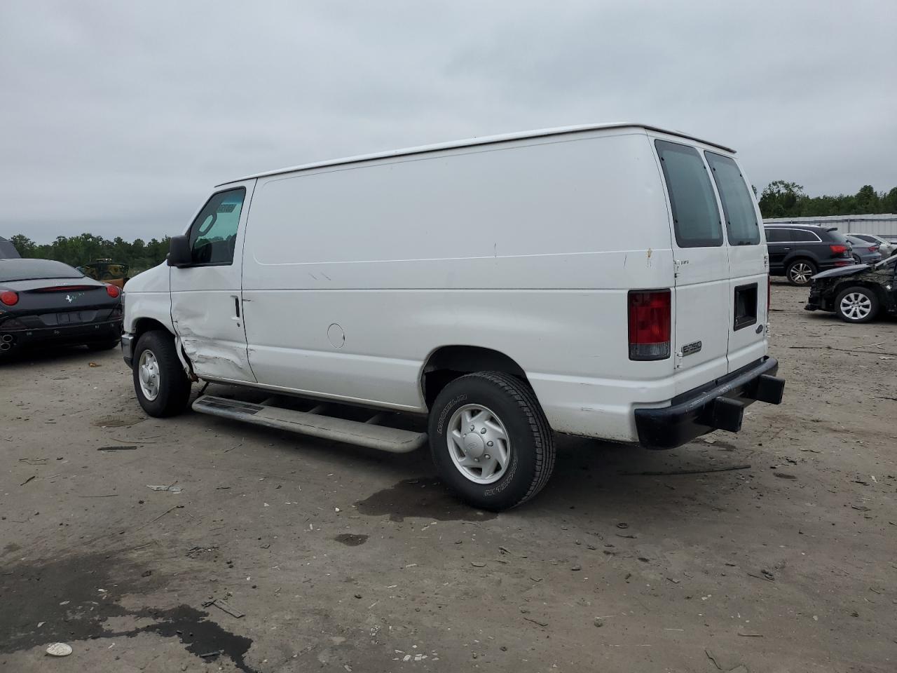 2008 Ford Econoline E250 Van - Фото 2