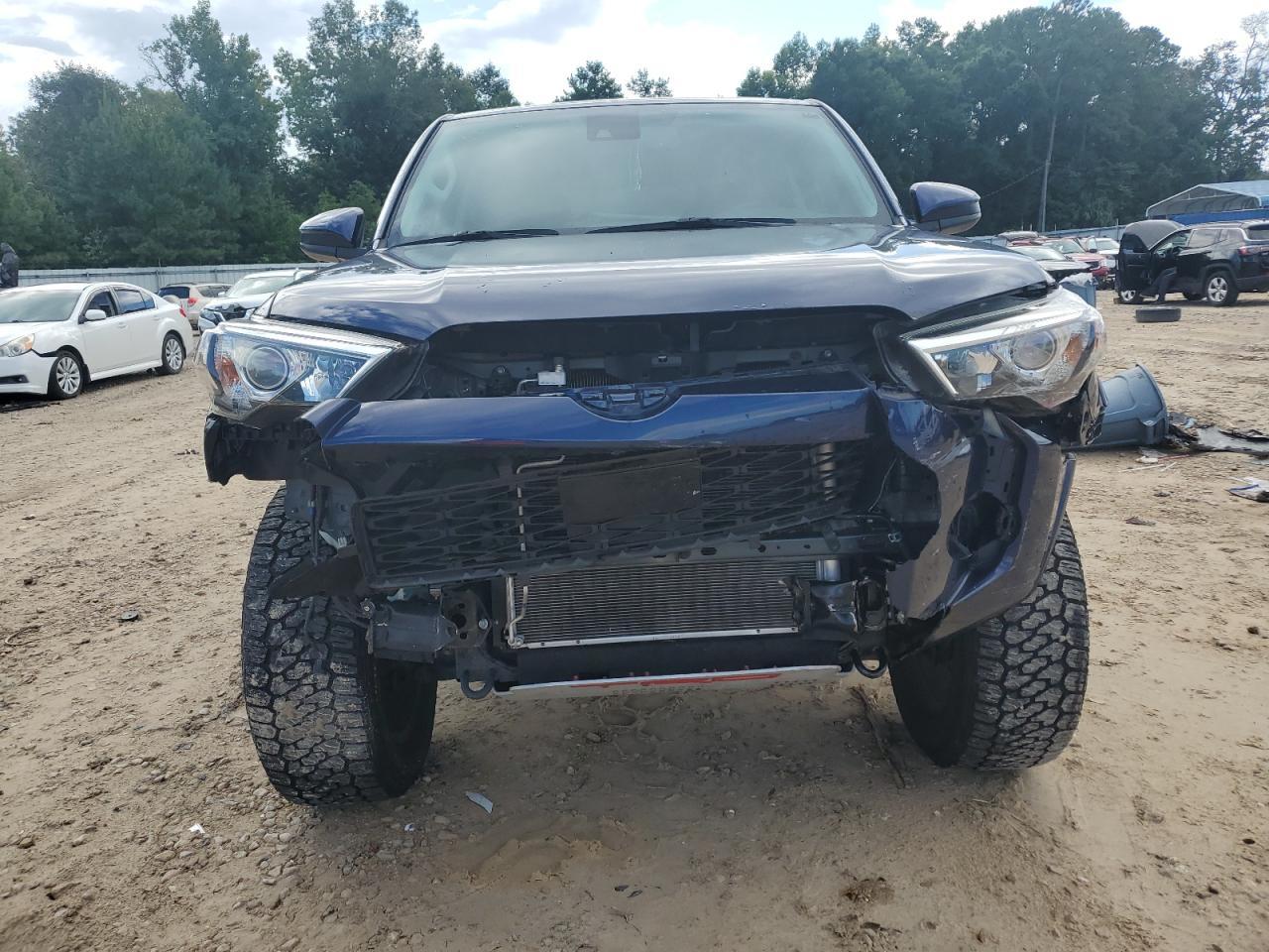 2020 Toyota 4Runner Sr5/Sr5 Premium - Image 5