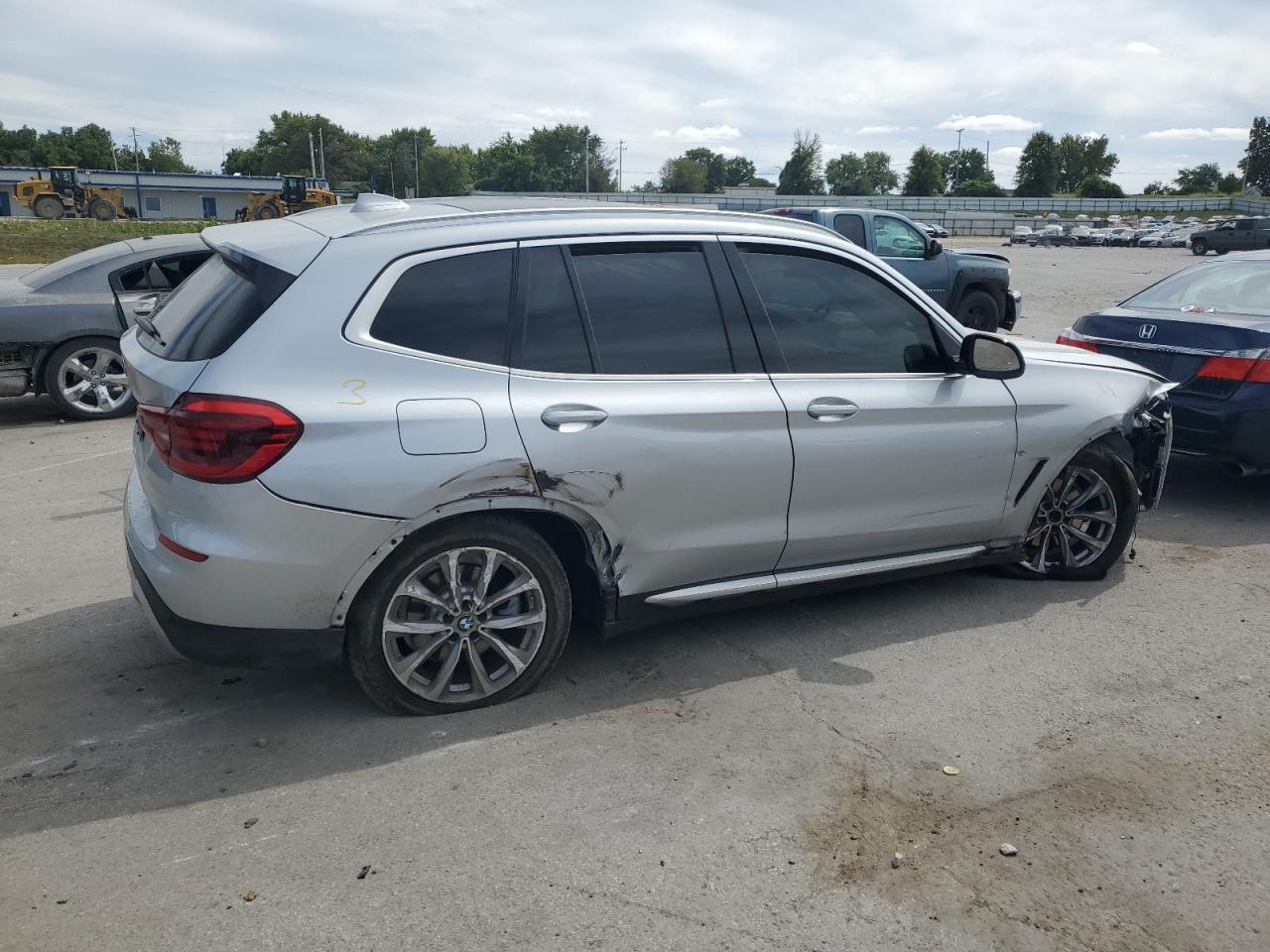 2019 BMW X3 xDrive30I - Фото 3