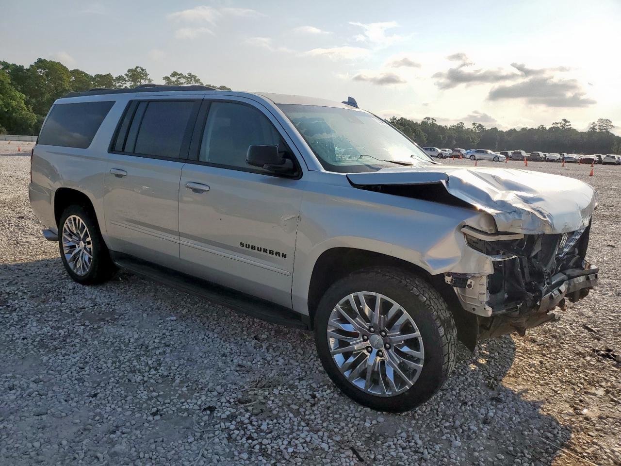 2019 Chevrolet Suburban K1500 Premier - Фото 4