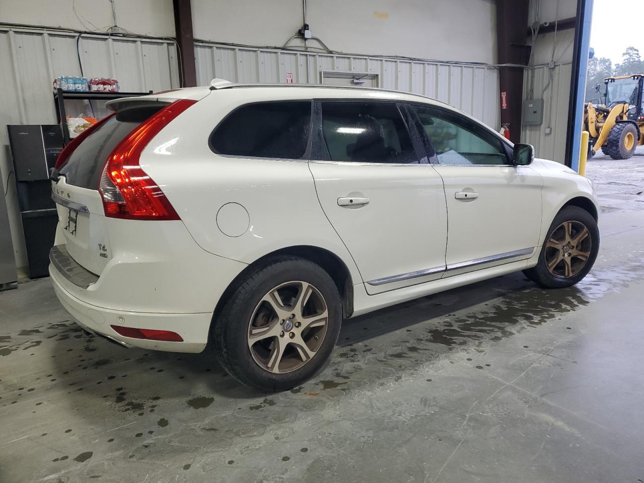 2014 Volvo Xc60 T6 - Image 3