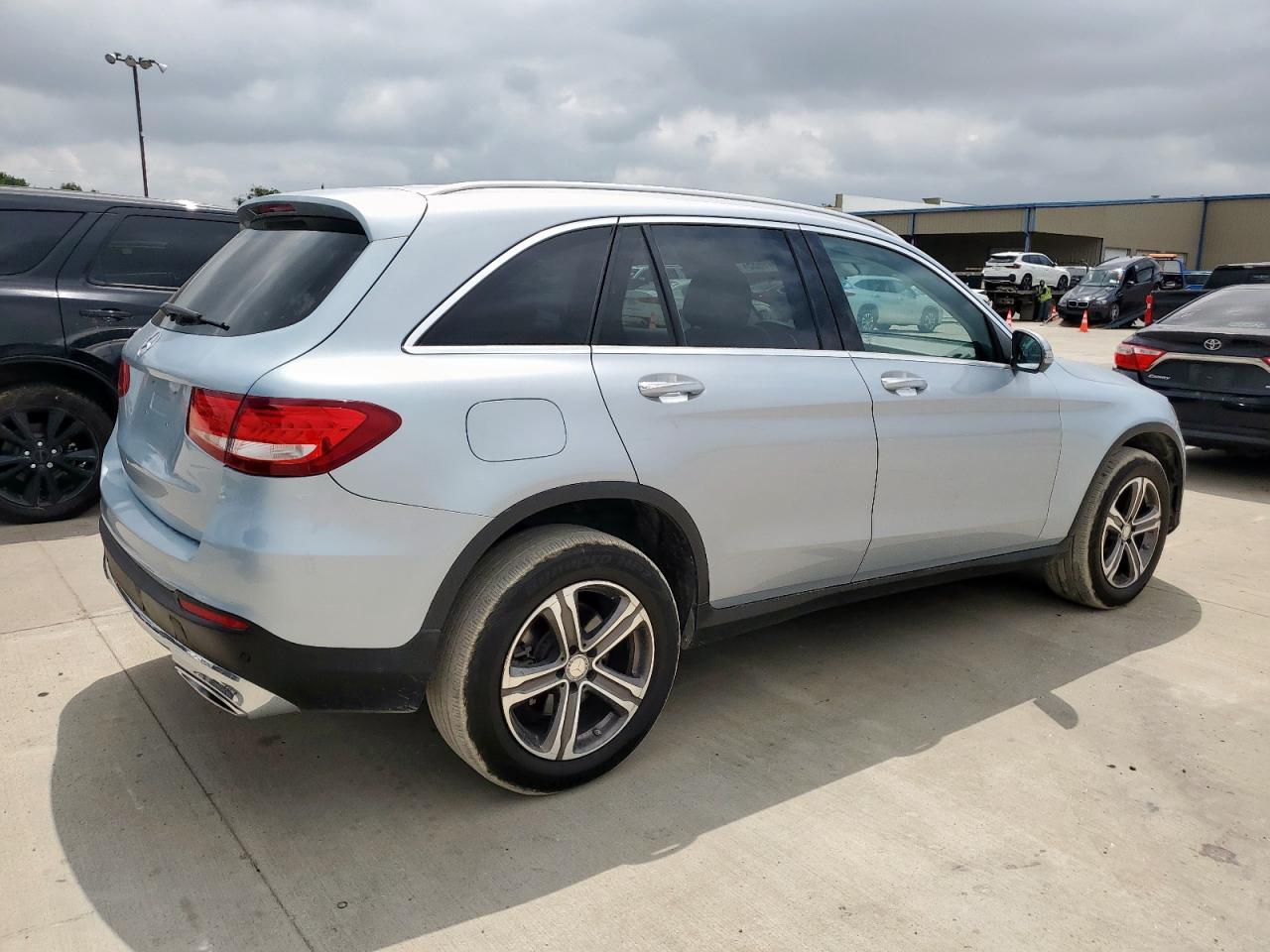2016 Mercedes-Benz Glc 300 - Фото 3