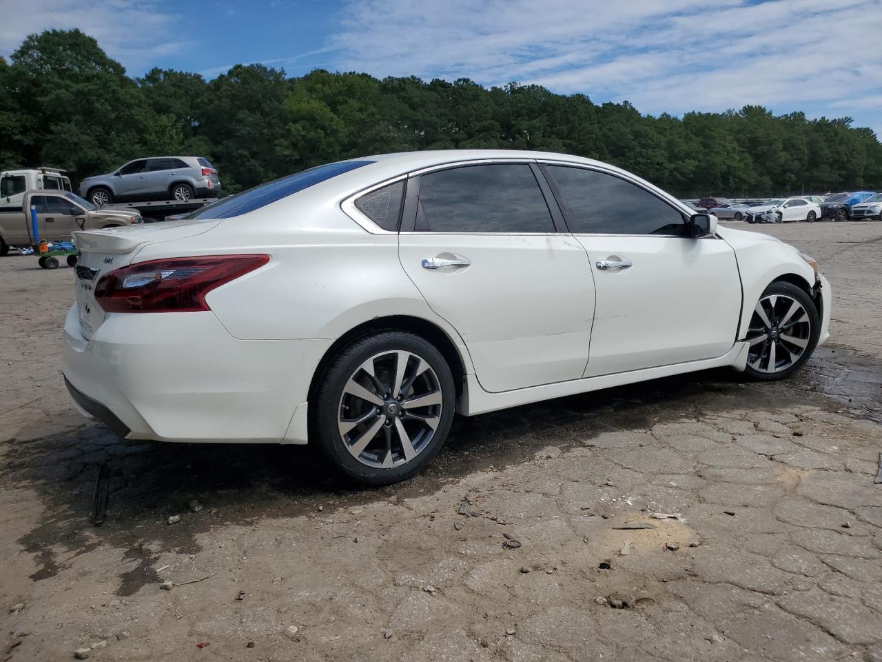 2017 Nissan Altima 2.5 - Фото 3