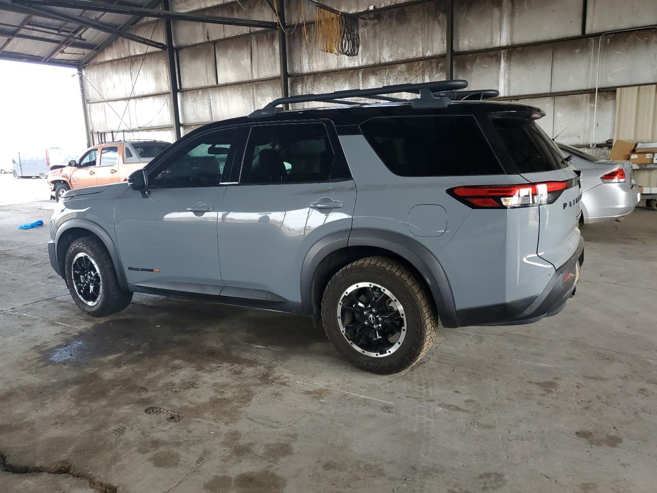 2023 Nissan Pathfinder Sv - Фото 2