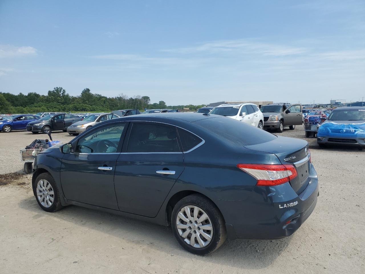 2016 Nissan Sentra S - Image 2