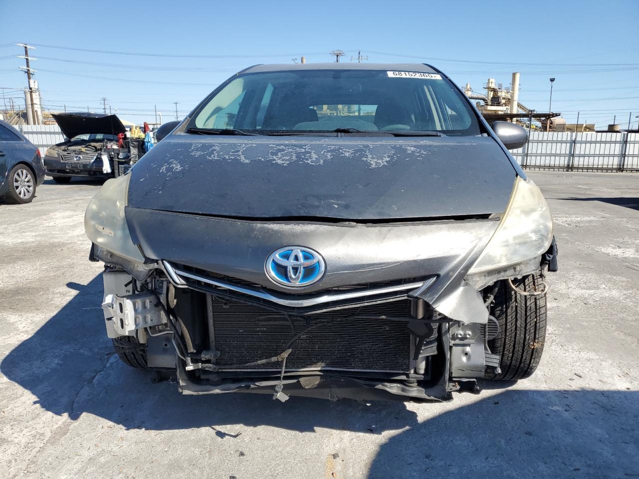 2012 Toyota Prius V - Image 5