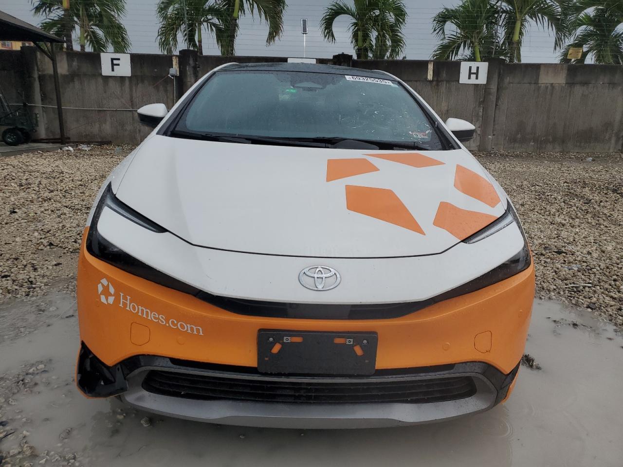 2023 Toyota Prius Le - Фото 5