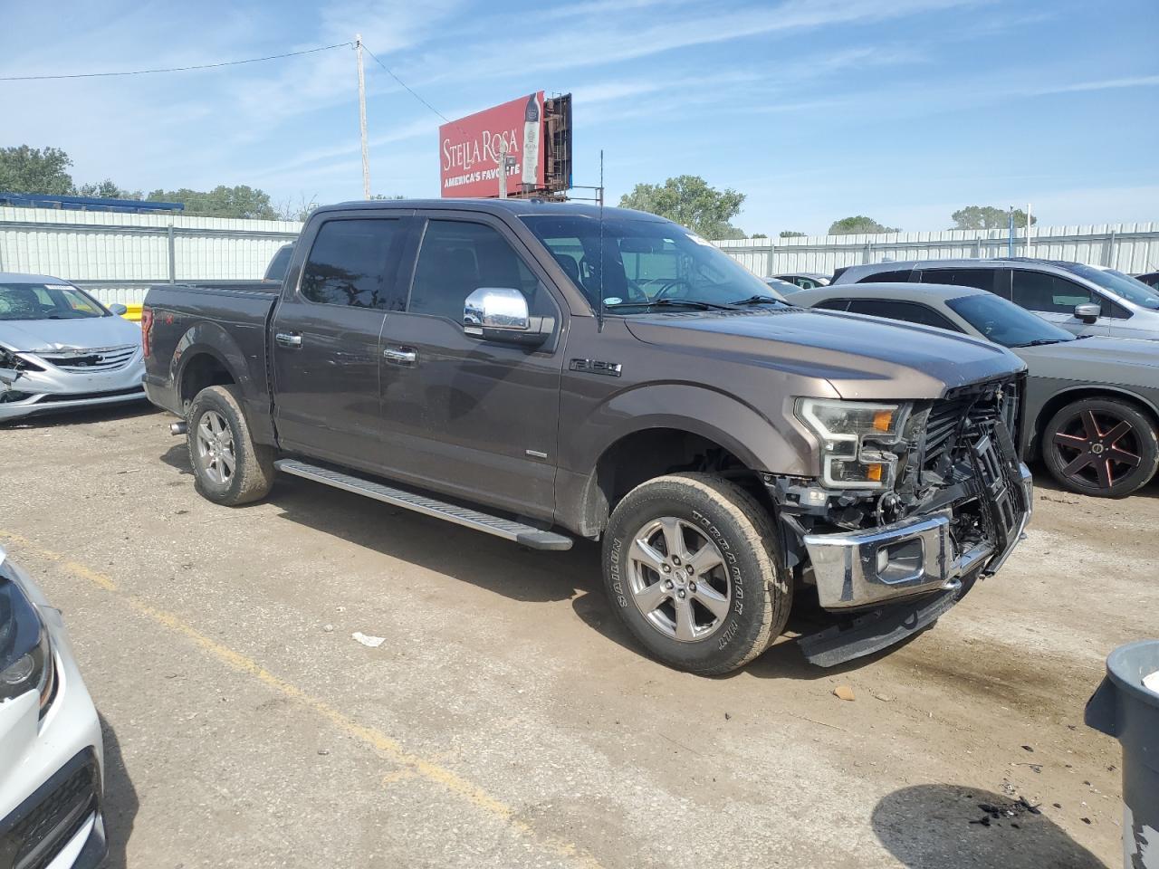 2015 Ford F150 Supercrew - Фото 4