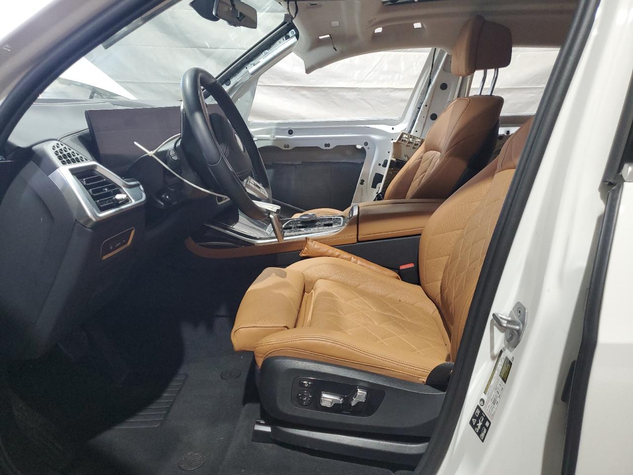 2025 BMW X7 xDrive40I - Фото 7