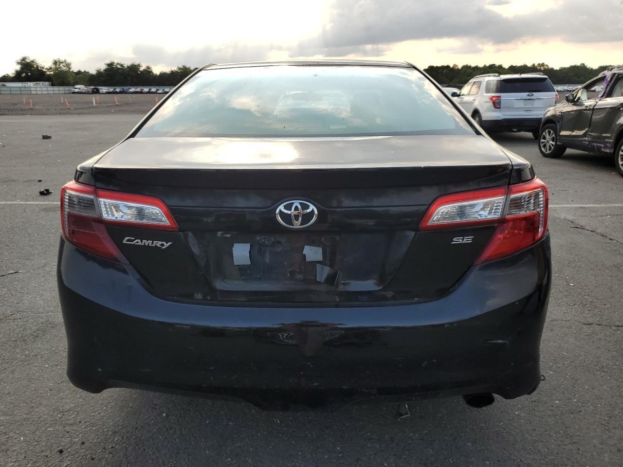 2013 Toyota Camry L - Image 6