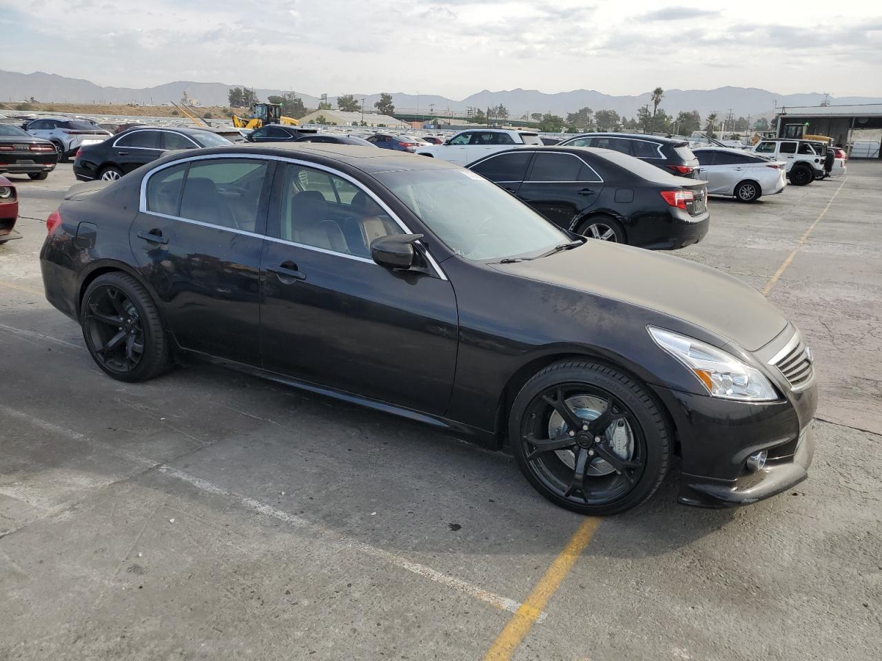 2011 Infiniti G37 Base - Image 4