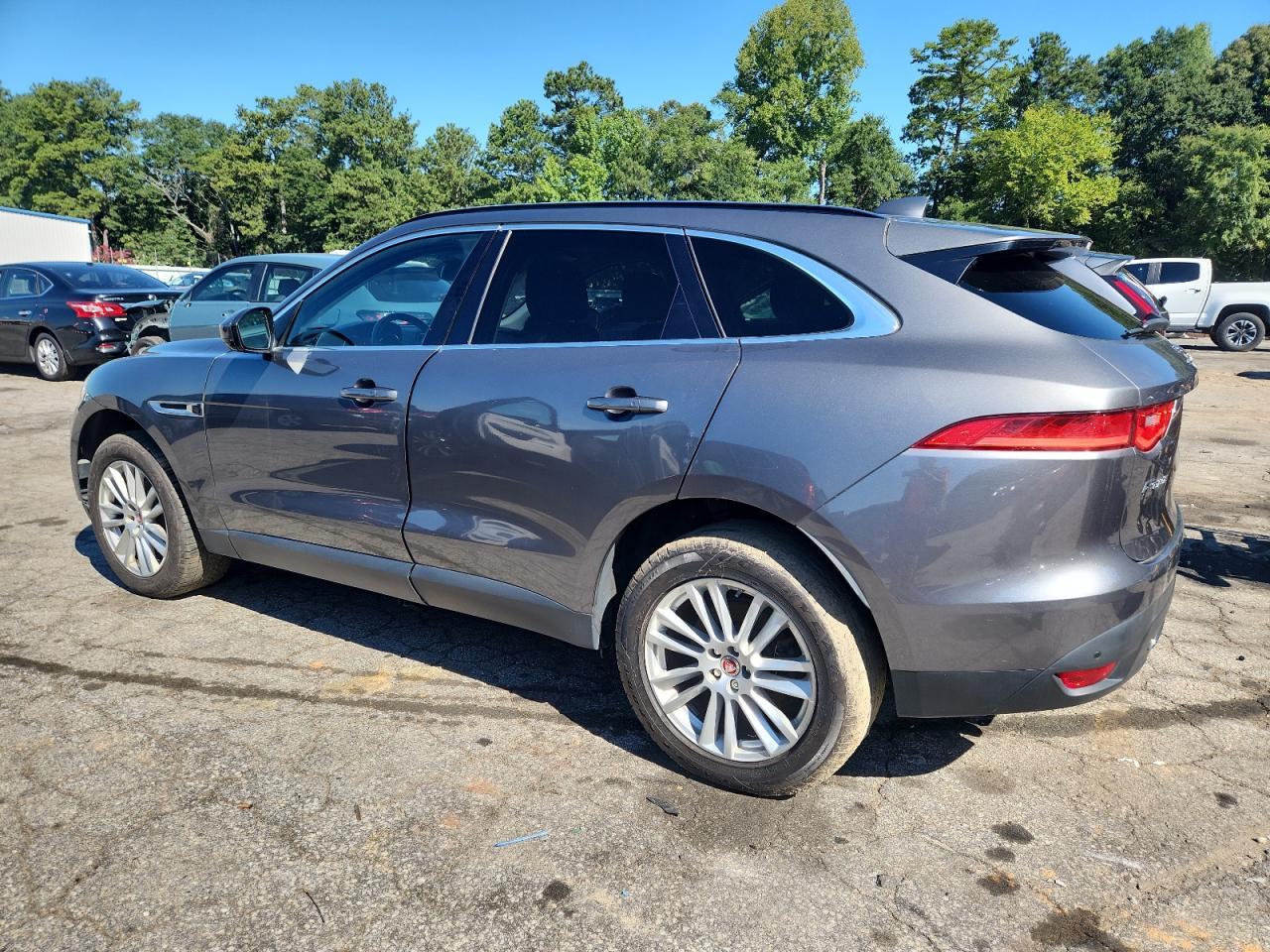 2017 Jaguar F-Pace Prestige - Image 2