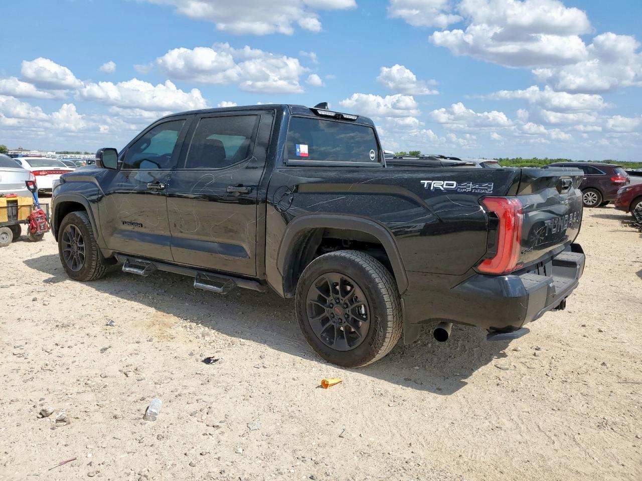 2024 Toyota Tundra Crewmax Limited - Фото 2