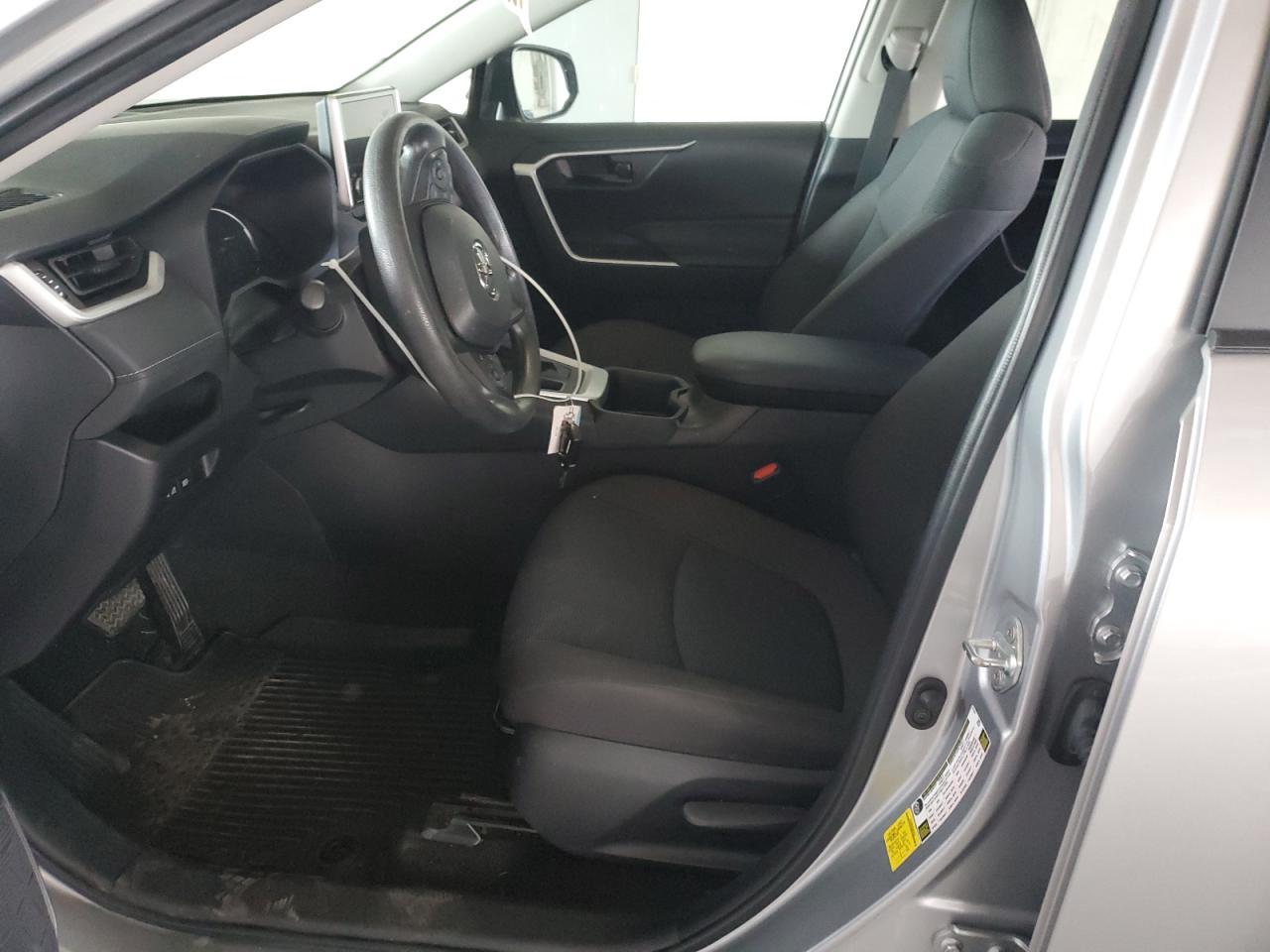 2023 Toyota Rav4 Le - Фото 7