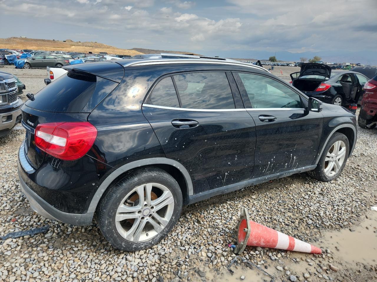 2016 Mercedes-Benz Gla 250 4Matic - Image 3