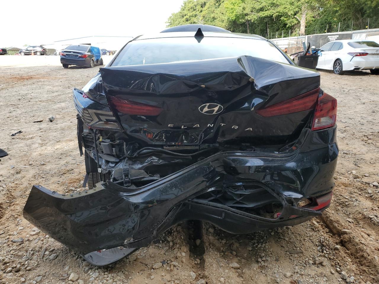 2020 Hyundai Elantra Sel - Фото 6