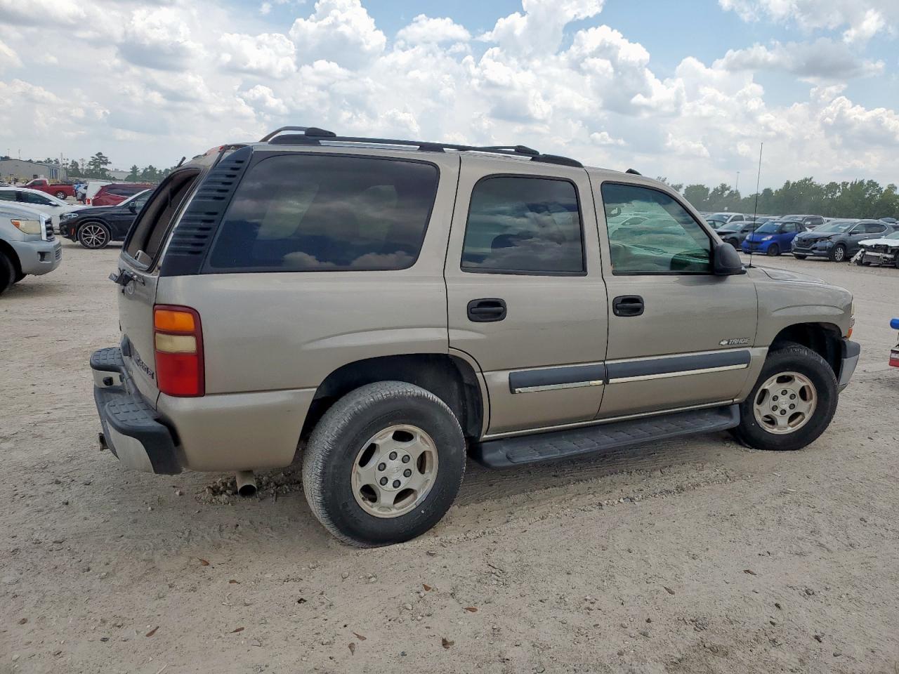 2003 Chev Tahoe - Фото 3