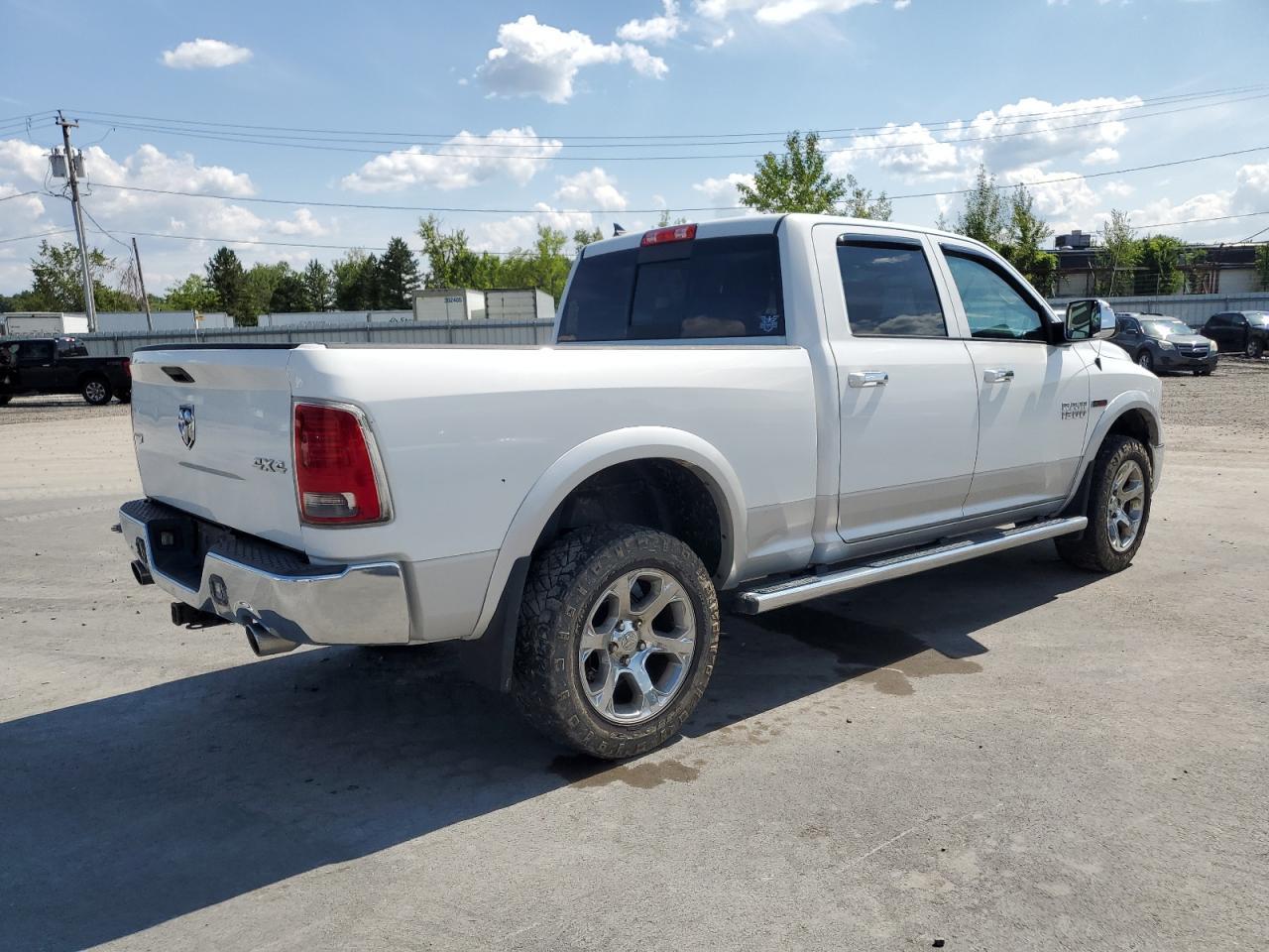 2016 Ram 1500 Laramie - Image 3