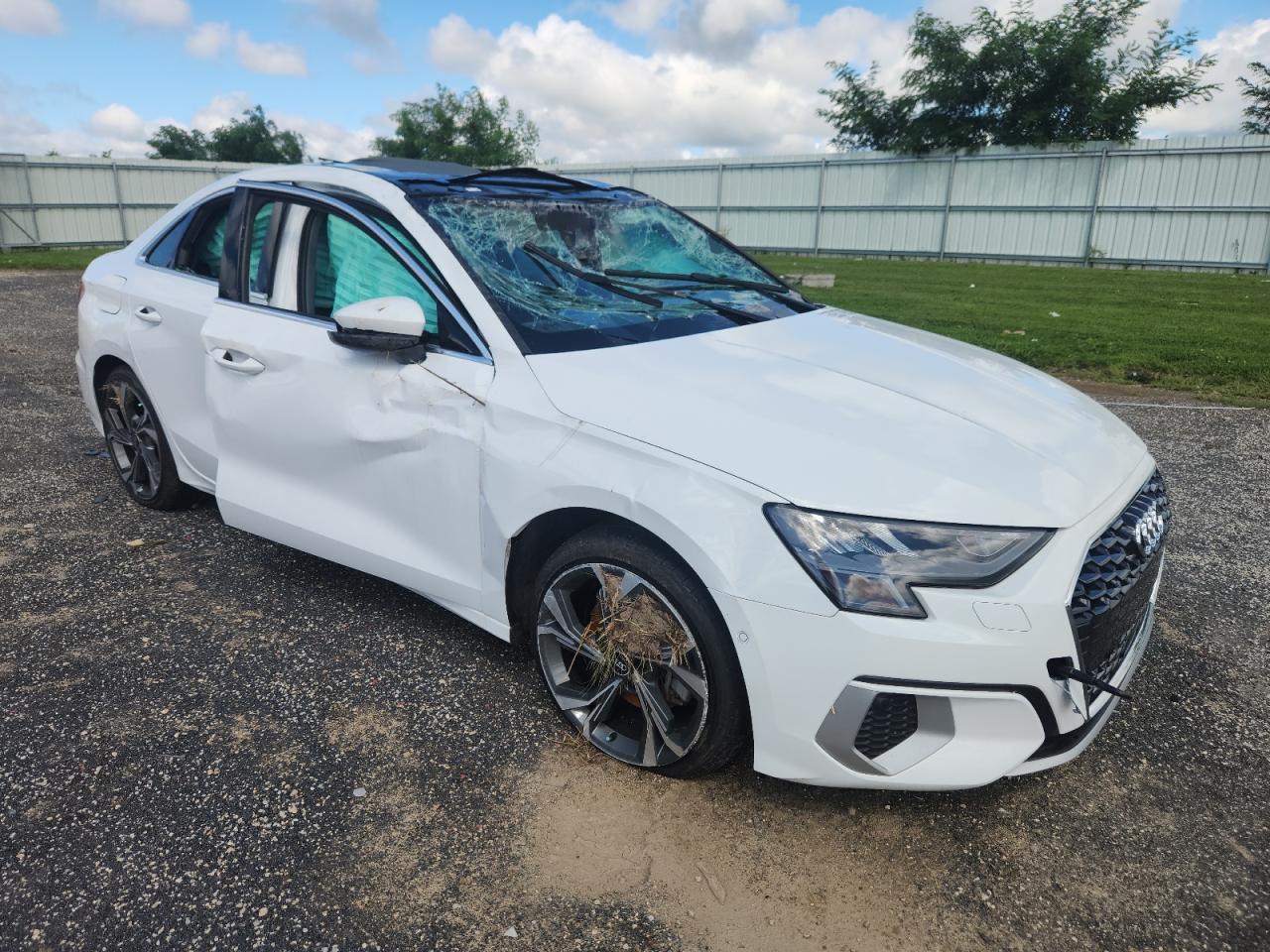 2022 Audi A3 Premium - Фото 4
