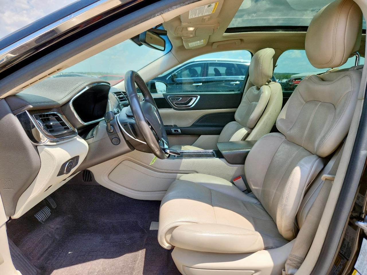 2017 Lincoln Continental Select - Фото 7