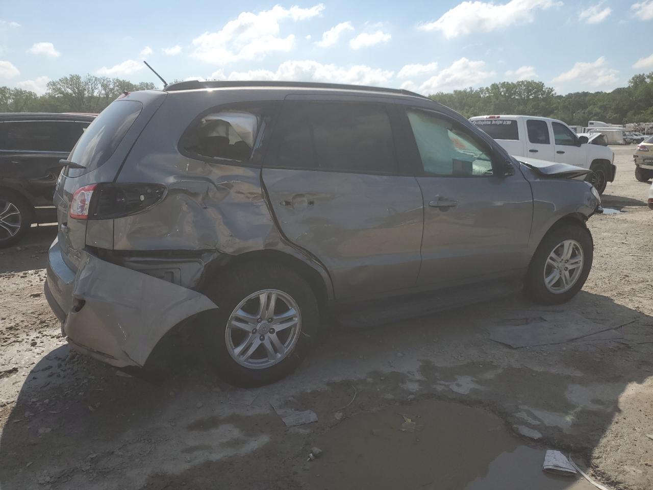 2011 Hyundai Santa Fe Gls - Image 3