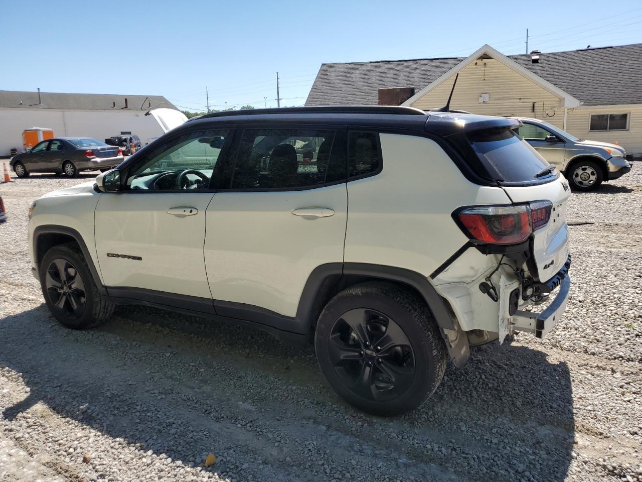 2020 Jeep Compass Latitude - Фото 2