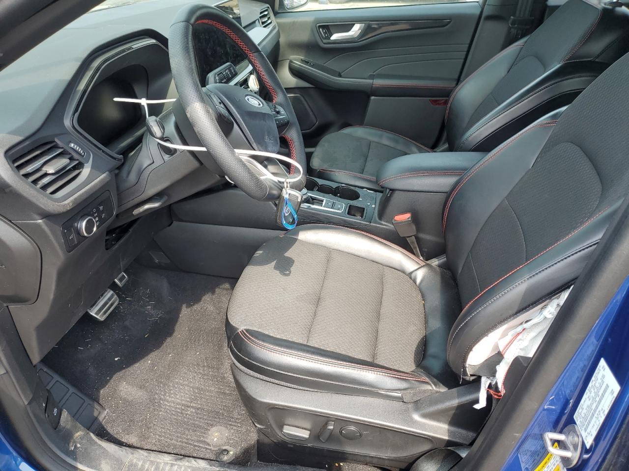 2023 Ford Escape St Line - Image 7