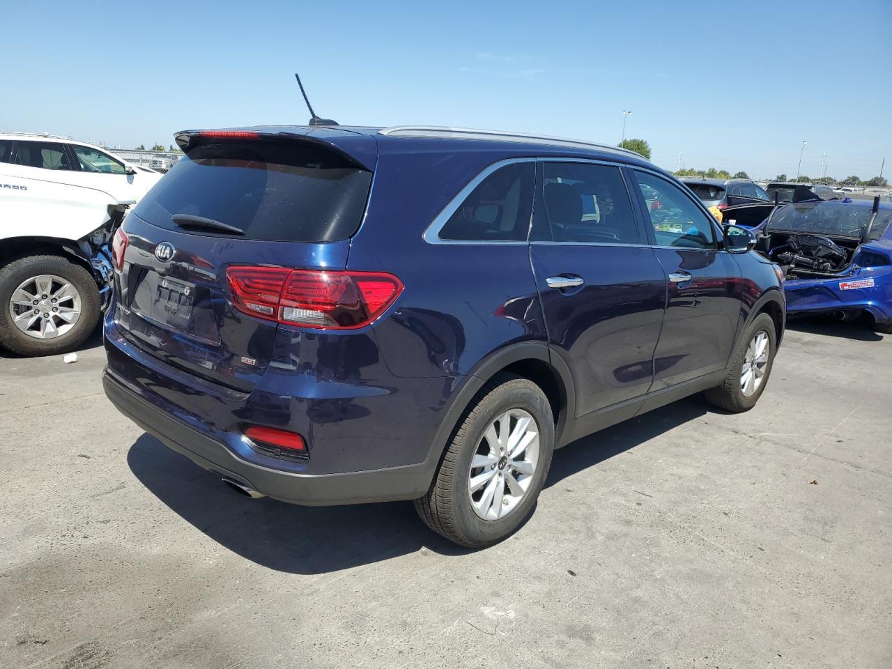 2020 Kia Sorento L - Фото 3
